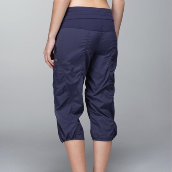 Lululemon Studio Crop No Liner Cadet Blue - Picture 3 of 11